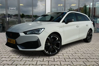 Hoofdafbeelding CUPRA Leon Sportstourer CUPRA Leon Sportstourer 1.4 E-Hybrid VZ | Dealer Onderhouden | 19 Inch | Virtual Cockpit |