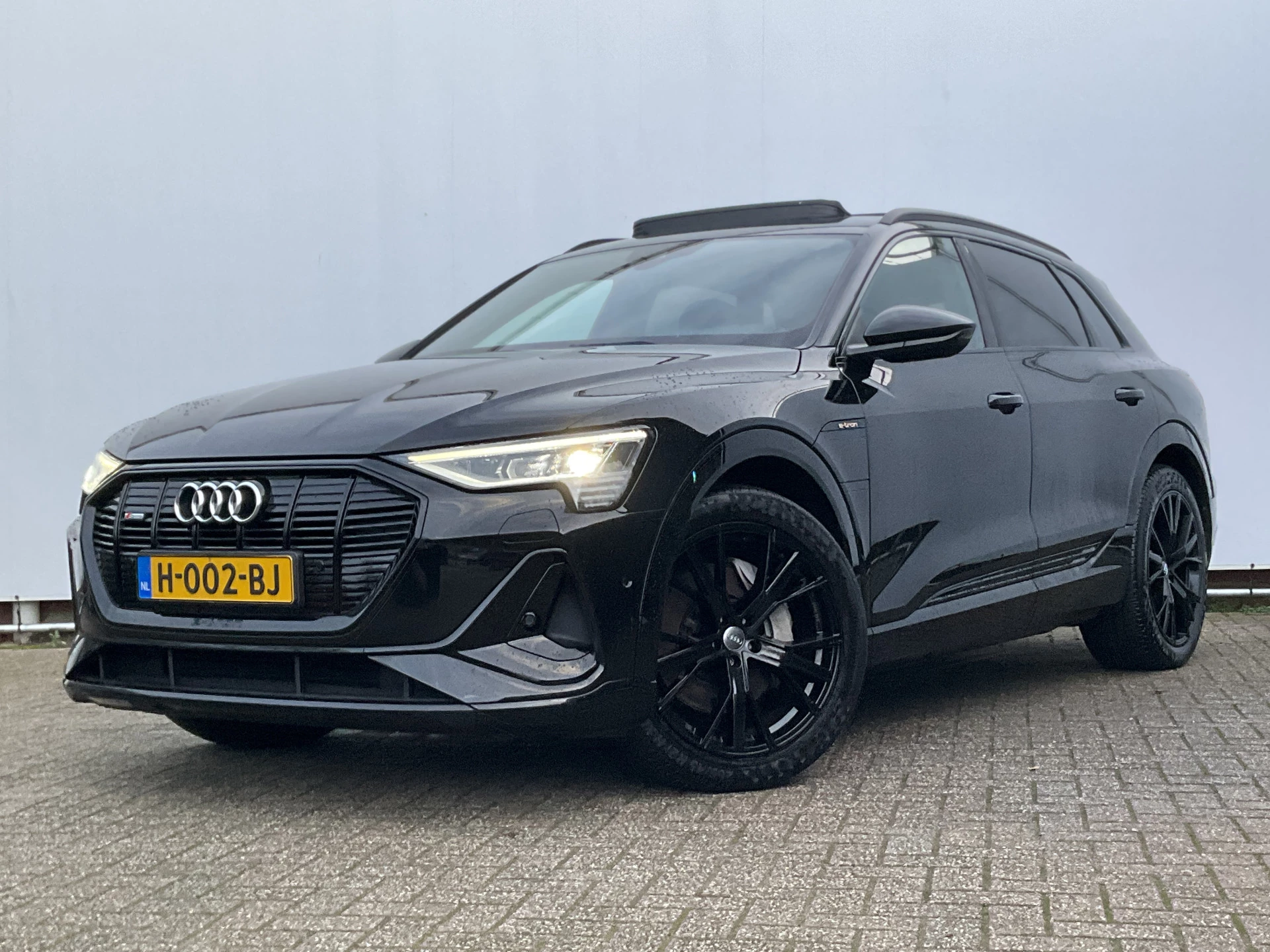 Hoofdafbeelding Audi e-tron
