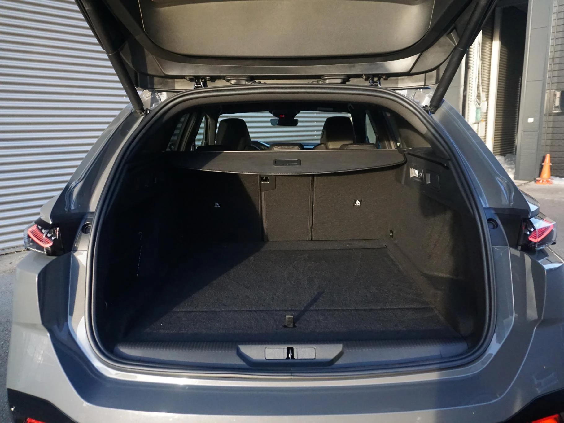 Hoofdafbeelding Peugeot e-308