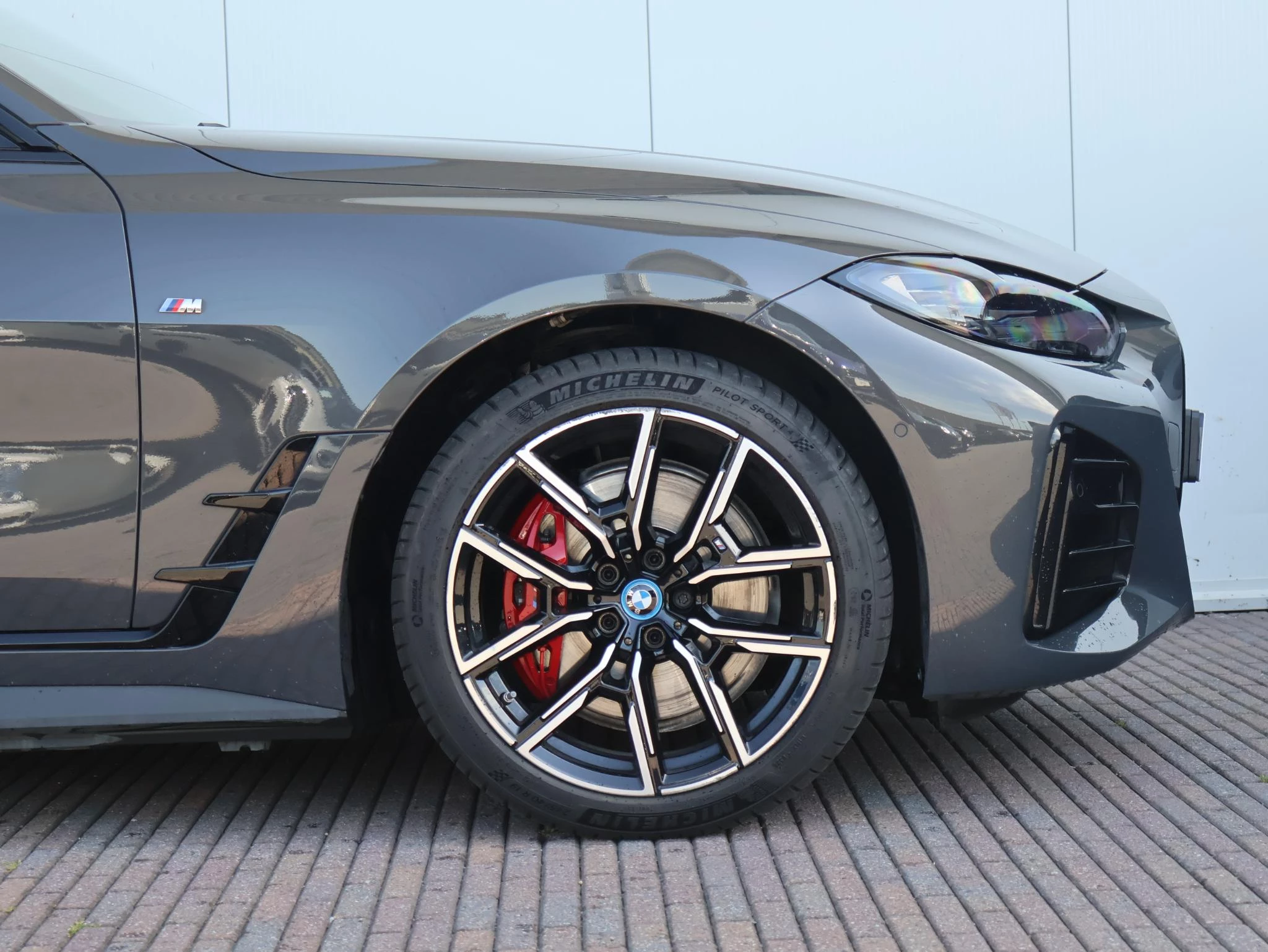 Hoofdafbeelding BMW i4