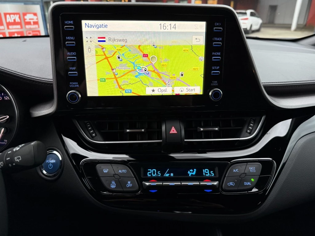 Hoofdafbeelding Toyota C-HR