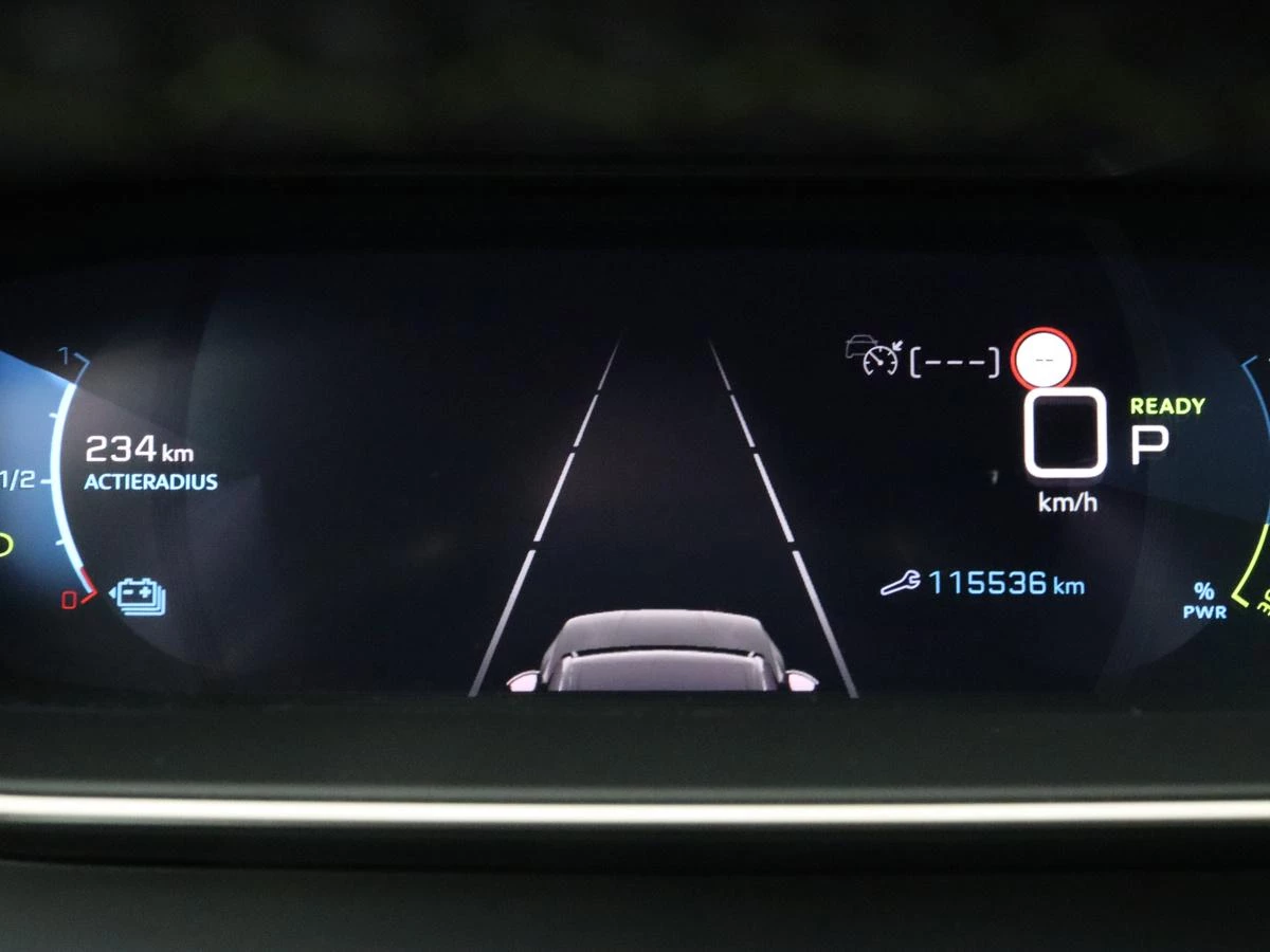 Hoofdafbeelding Peugeot e-2008