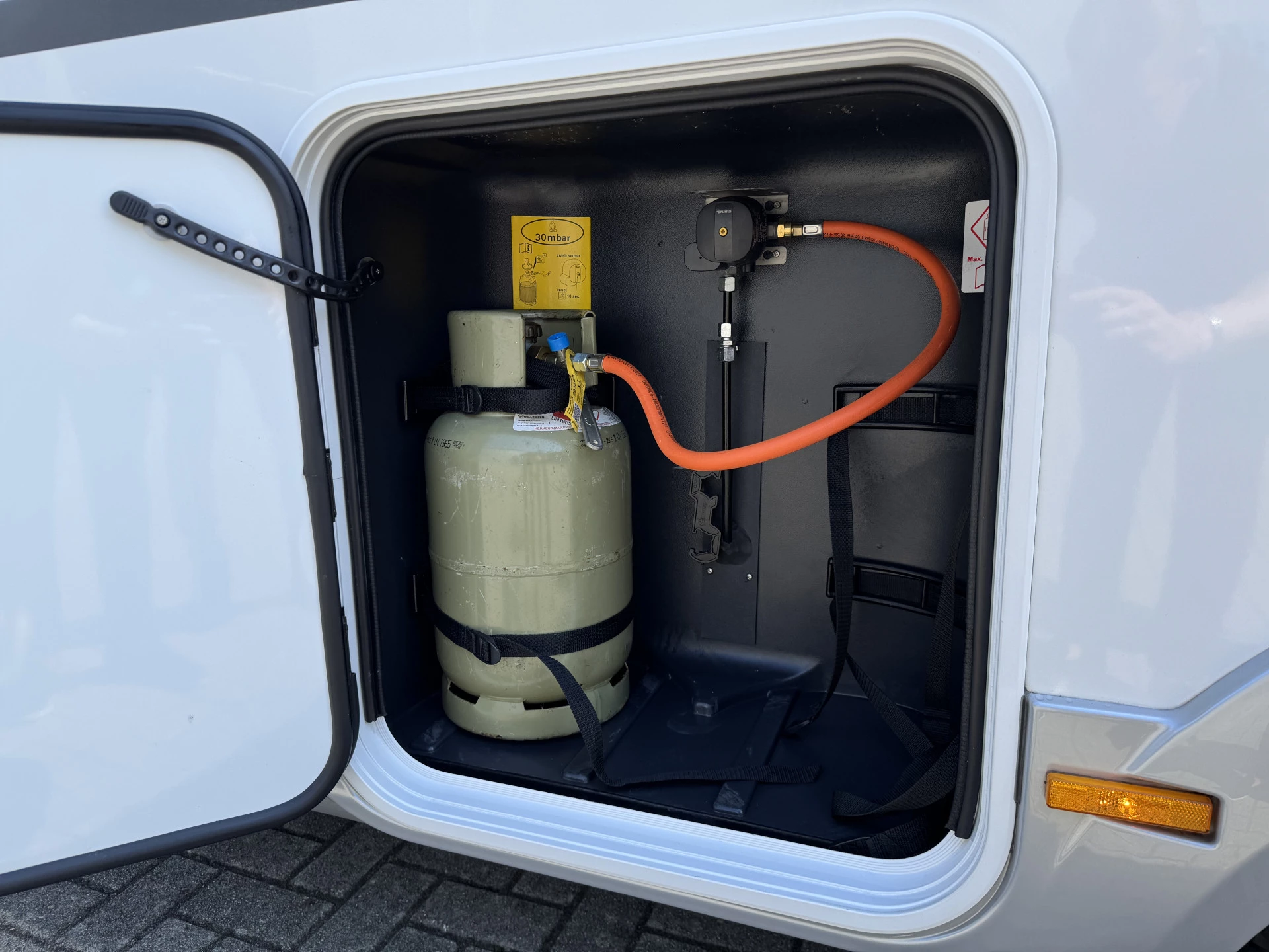 Hoofdafbeelding Adria CORAL 670 SL