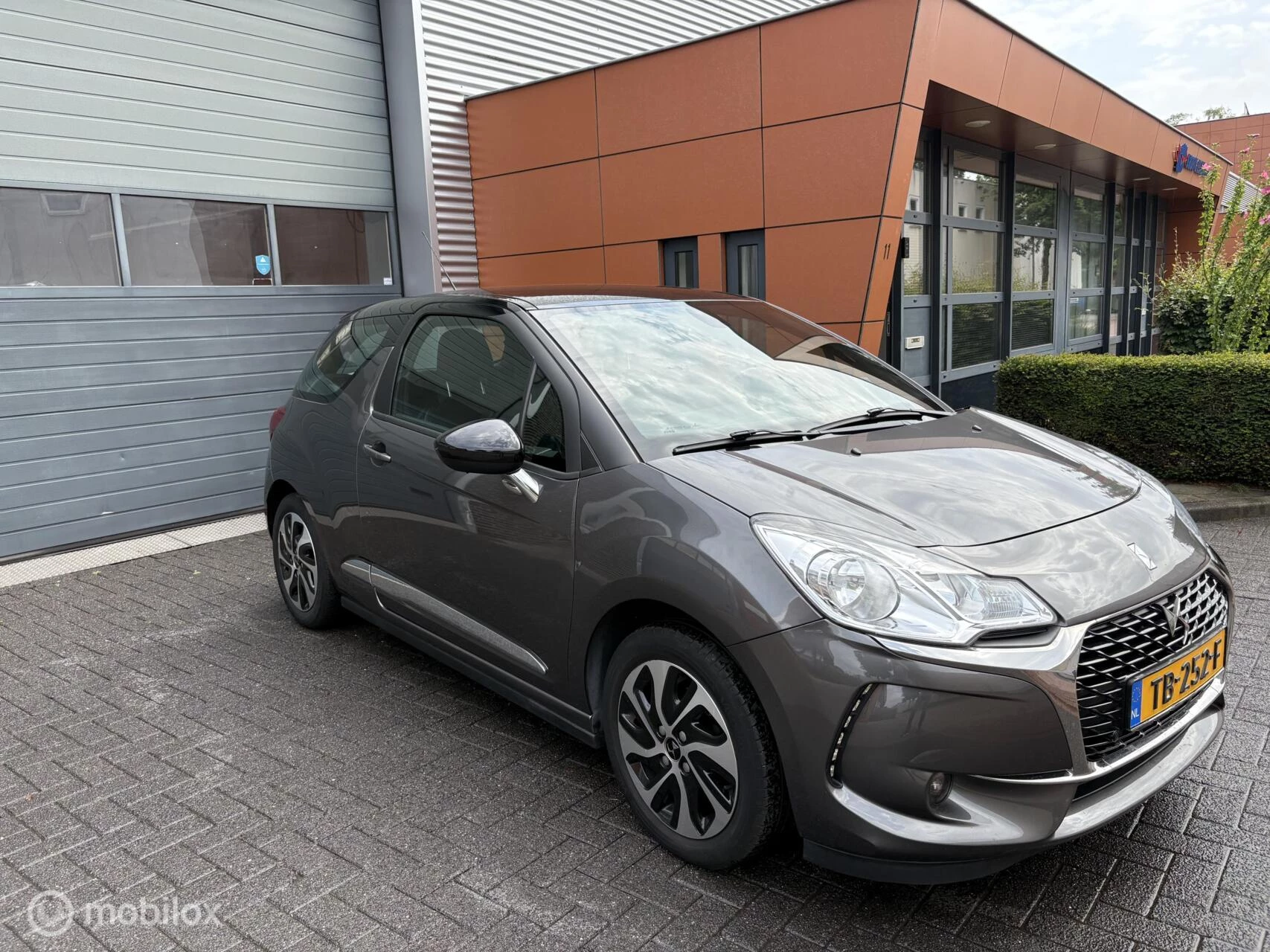 Hoofdafbeelding DS DS 3