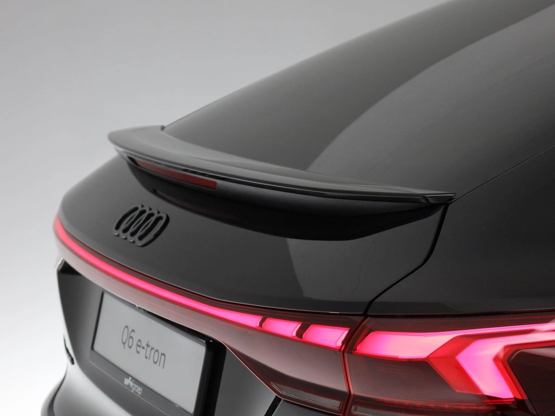 Hoofdafbeelding Audi Q6 e-tron