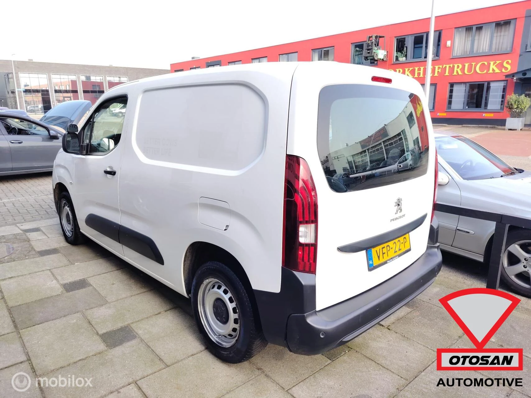 Hoofdafbeelding Peugeot Partner