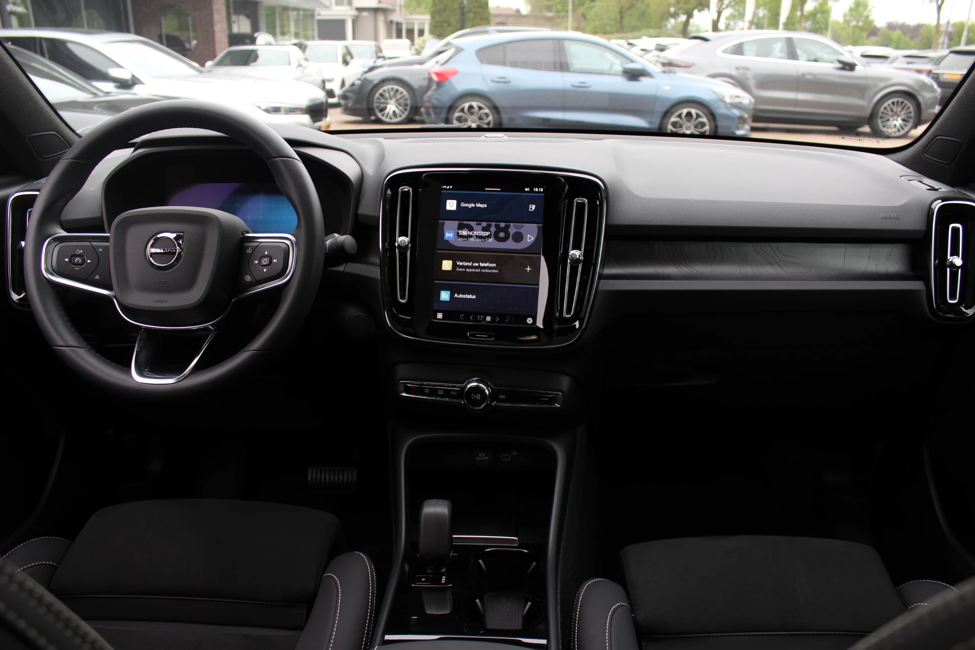 Hoofdafbeelding Volvo C40
