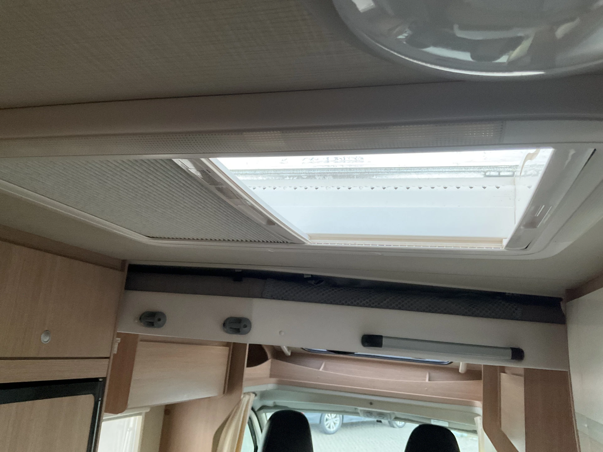 Hoofdafbeelding Carado T 59 2.3 131pk Airco Cruise Trekhaak Fietsendrager 2-Persoons Sunlight Carado