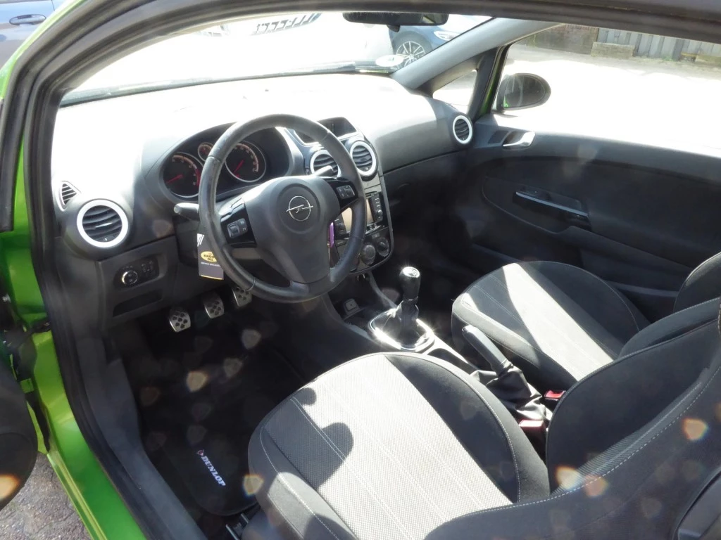 Hoofdafbeelding Opel Corsa