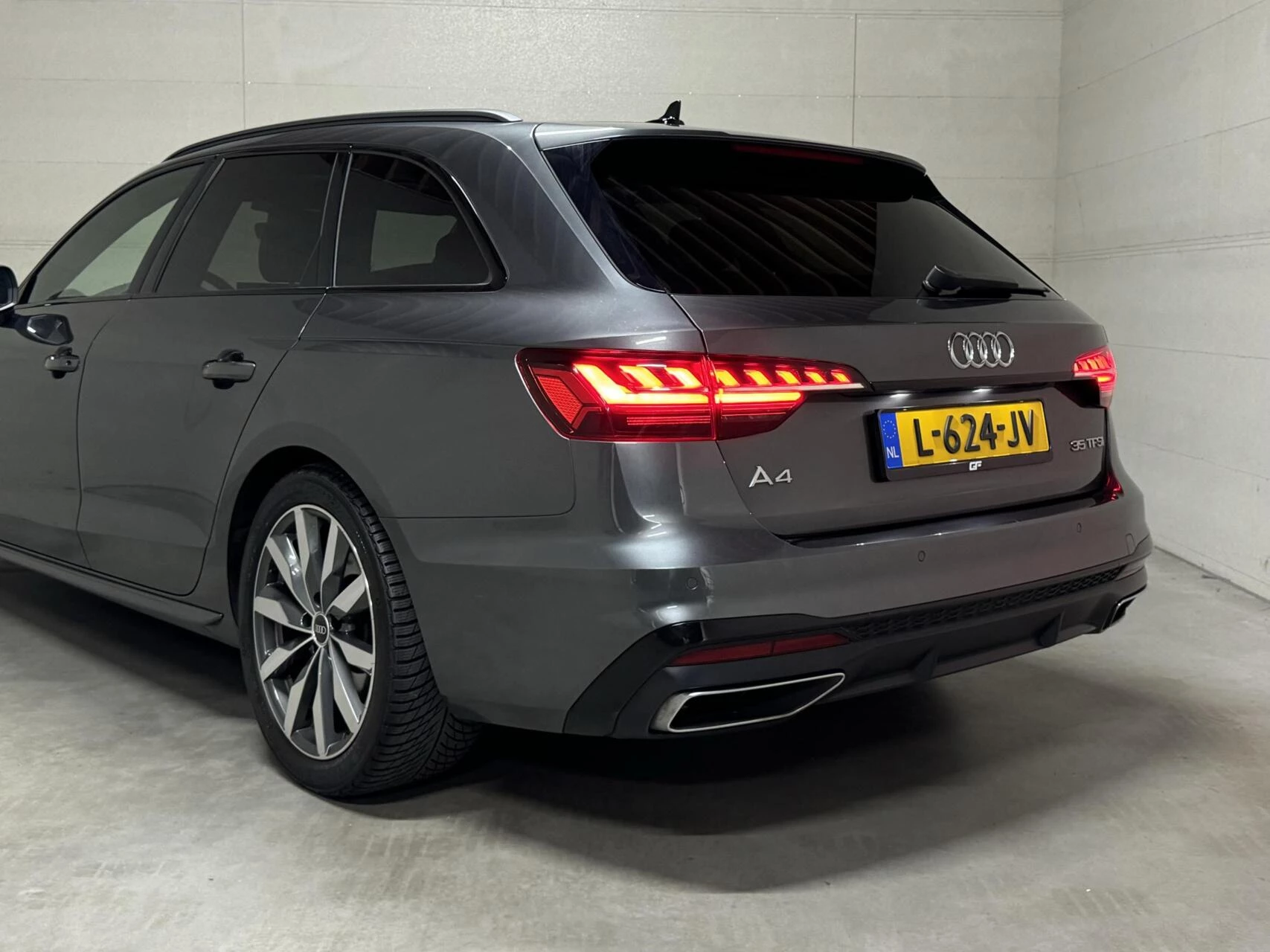 Hoofdafbeelding Audi A4