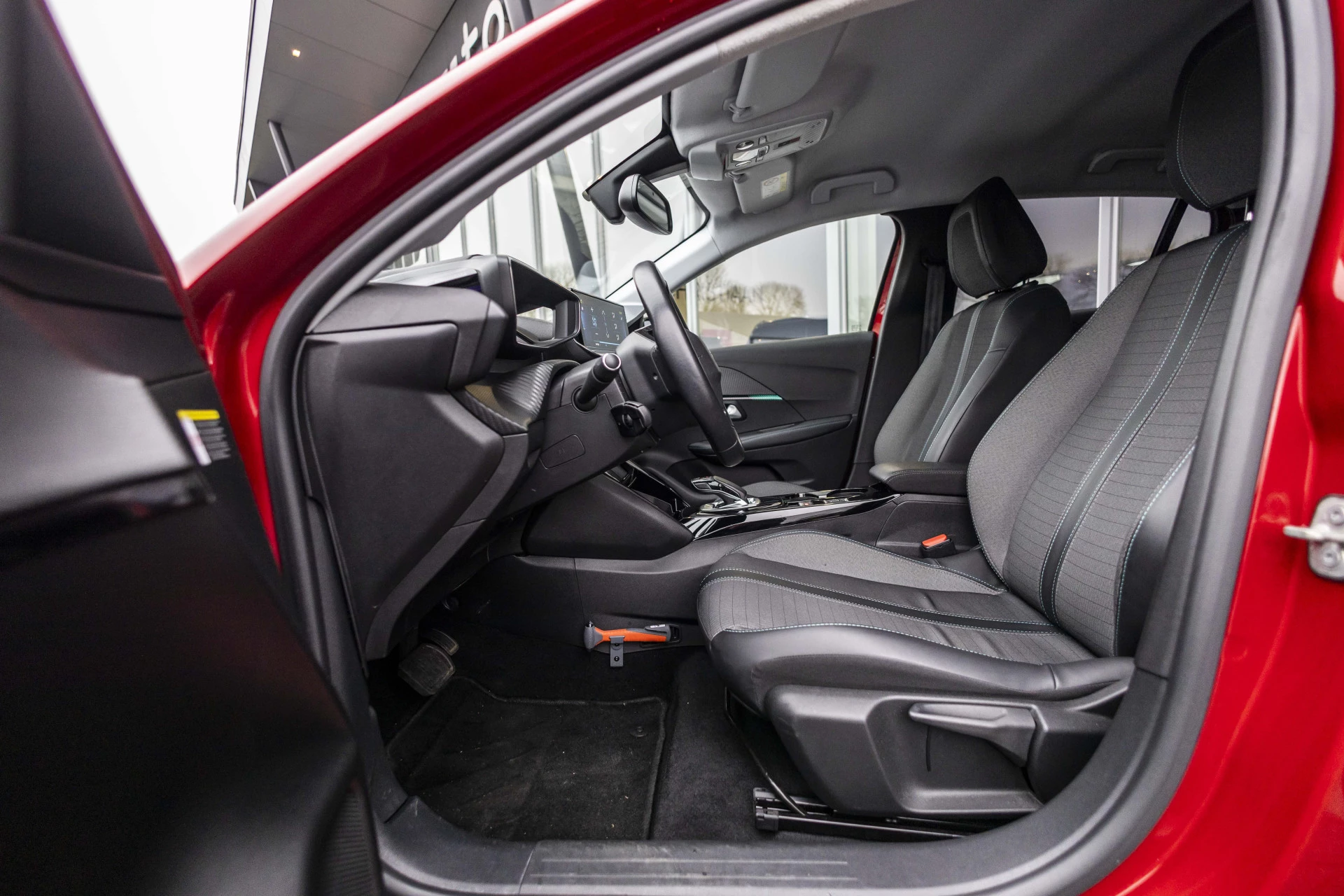 Hoofdafbeelding Peugeot e-208