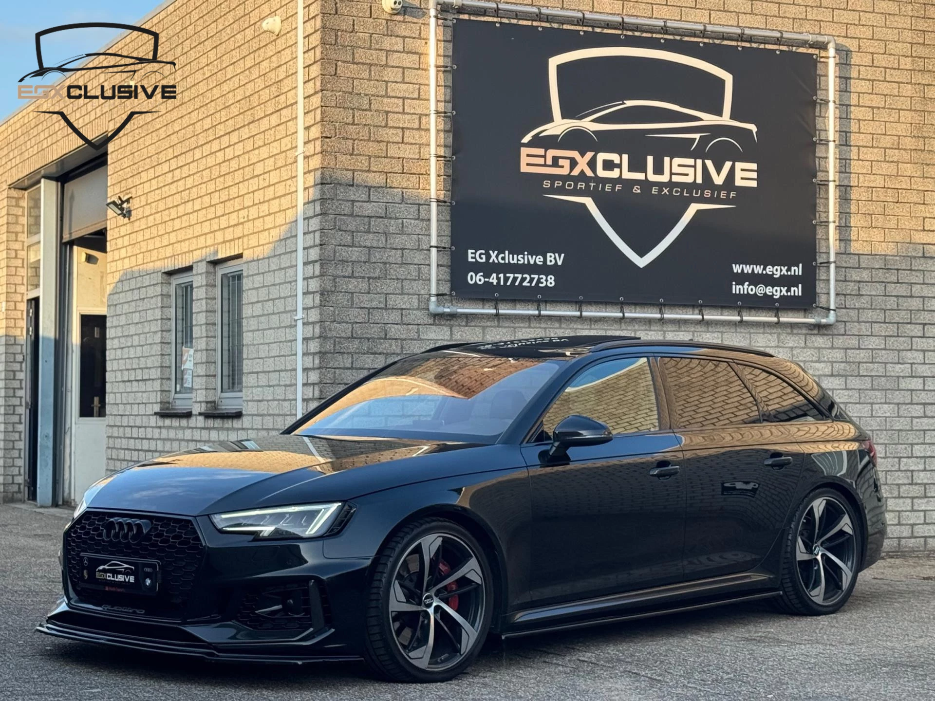 Hoofdafbeelding Audi RS4