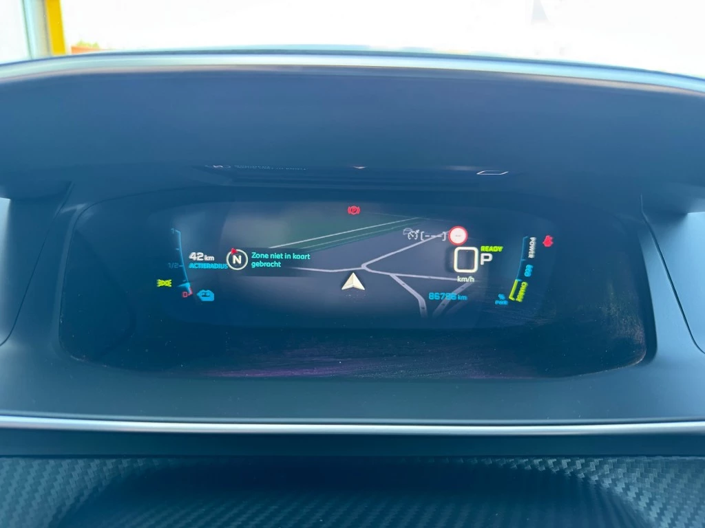 Hoofdafbeelding Peugeot e-2008