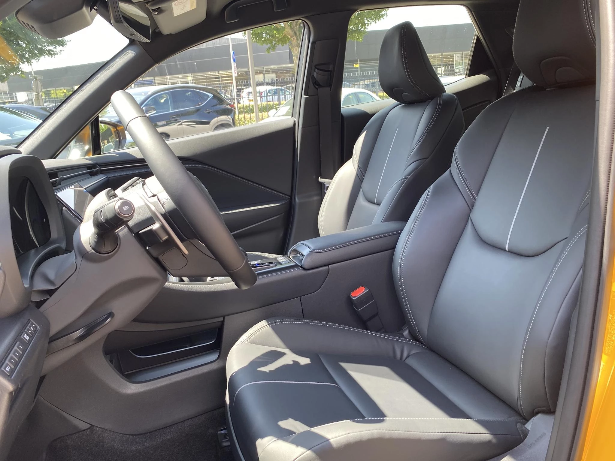 Hoofdafbeelding Lexus LBX