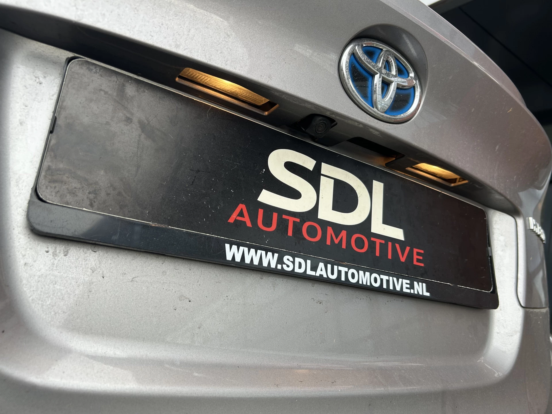 Hoofdafbeelding Toyota C-HR