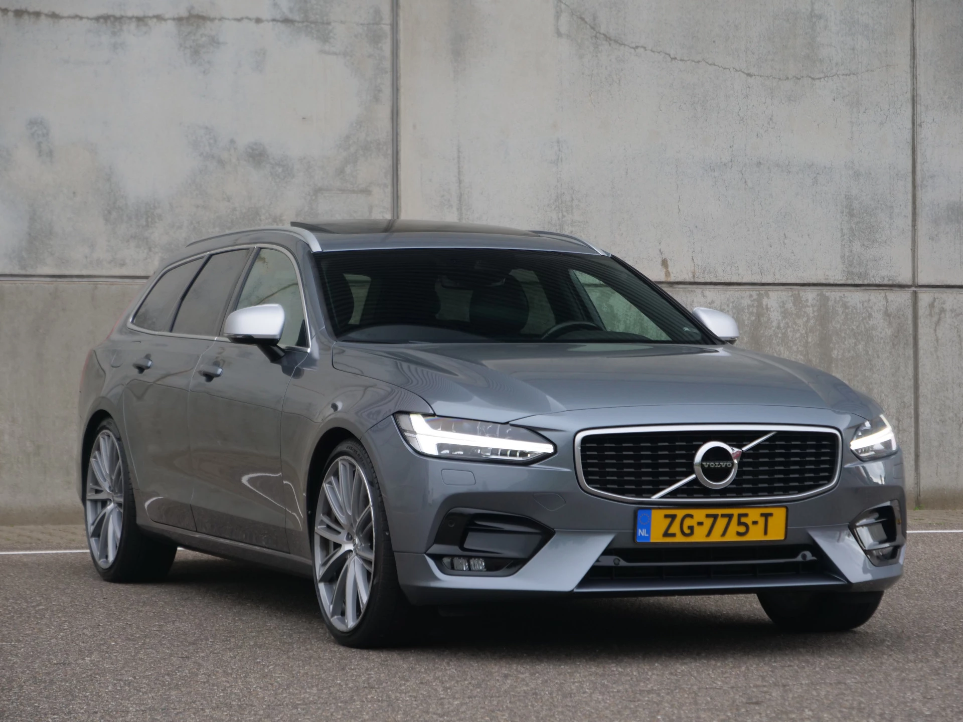 Hoofdafbeelding Volvo V90