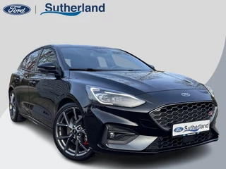 Ford Focus 2.3 EcoBoost ST-3 | 280pk Automaat! | Winter Pack | Adaptive LED | Sper differentieel | Achteruitrijcamera | Navigatie