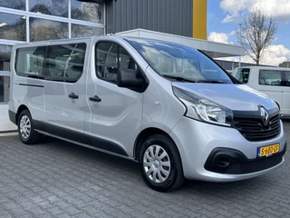 Hoofdafbeelding Renault Trafic Renault Trafic Passenger 1.6 dCi Euro 6 BTW / BPM vrij marge Lengte 2 Airco Cruise control Navigatie PDC 1e eigenaar Combi Kombi Passenger Groepsvervoer Taxi Personenbus