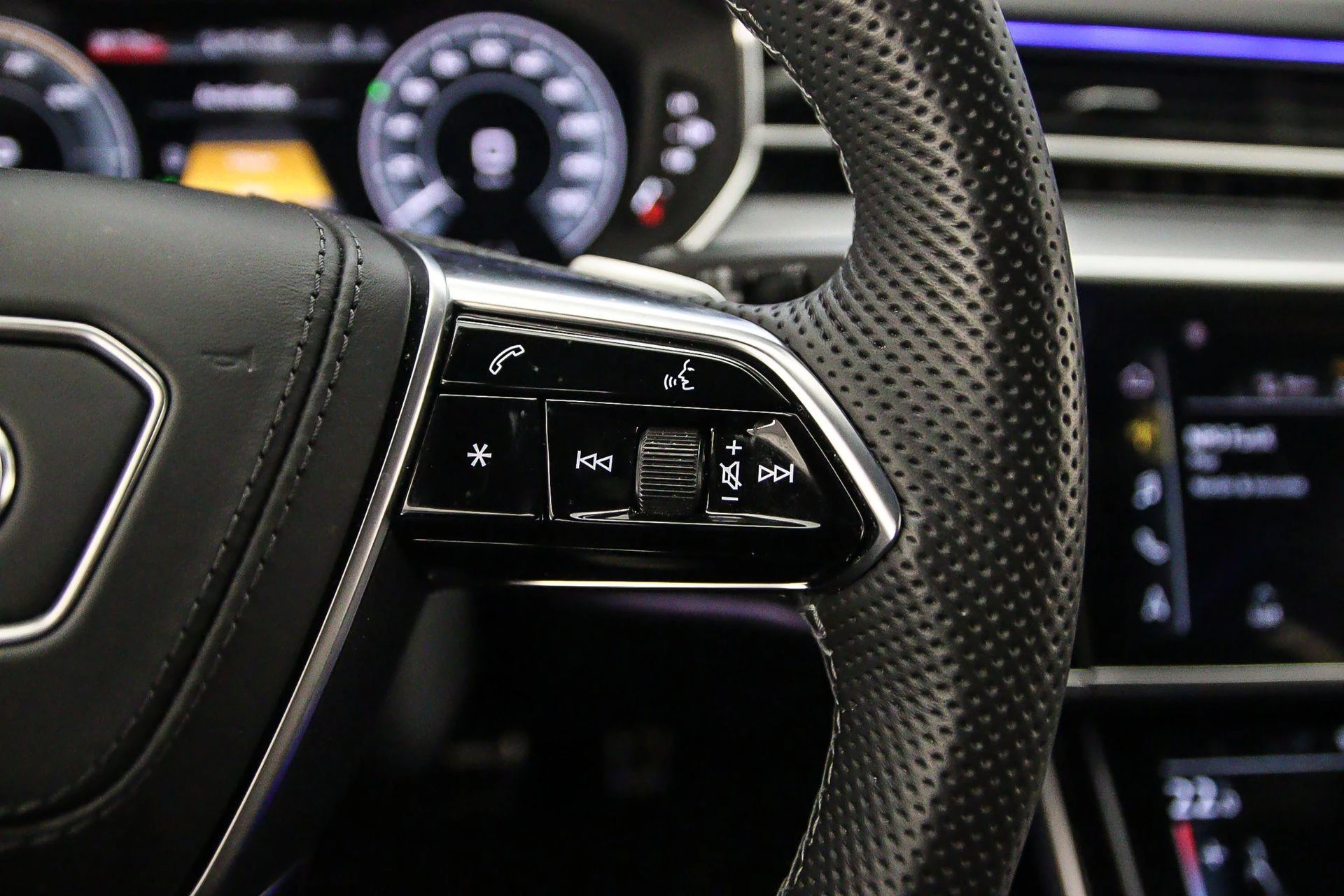 Hoofdafbeelding Audi A8