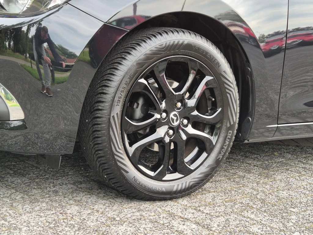 Hoofdafbeelding Mazda 2