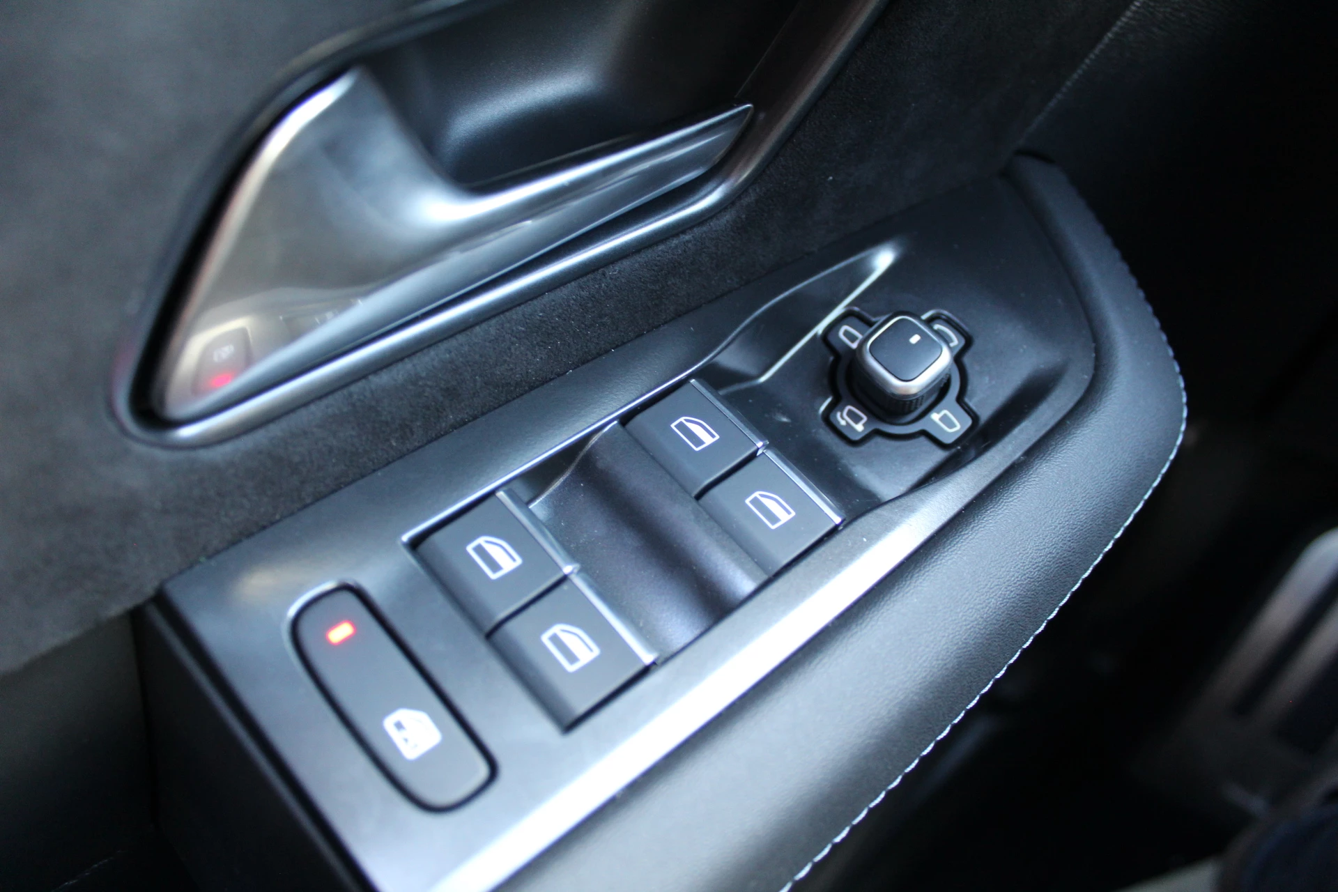 Hoofdafbeelding Opel Grandland