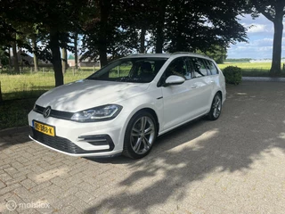 Volkswagen Golf Variant 1.5 TSI Highline Business R line