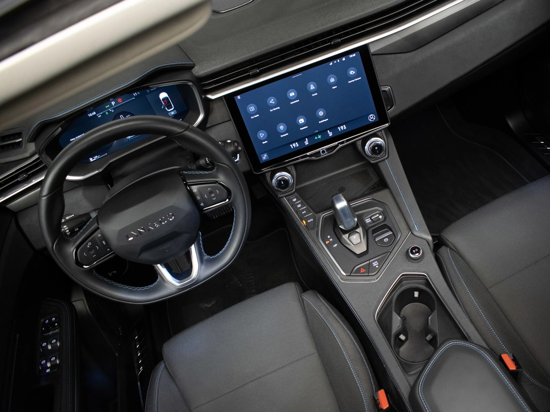 Hoofdafbeelding Lynk & Co 01