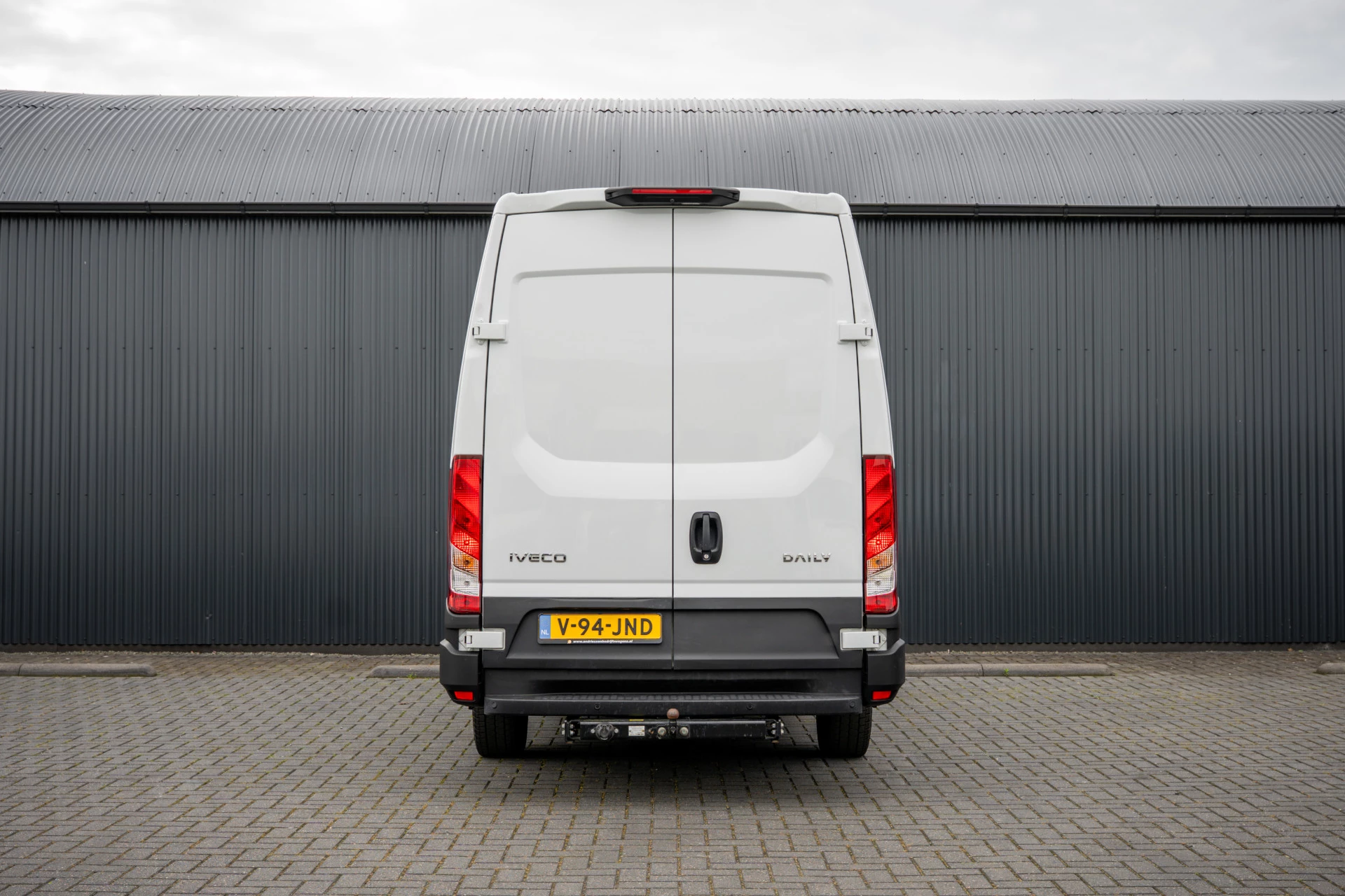 Hoofdafbeelding Iveco 35S18 | 3.0L 180PK | Automaat | NW MODEL | 3.5T Trekgewicht | Camera | Carplay | Climate
