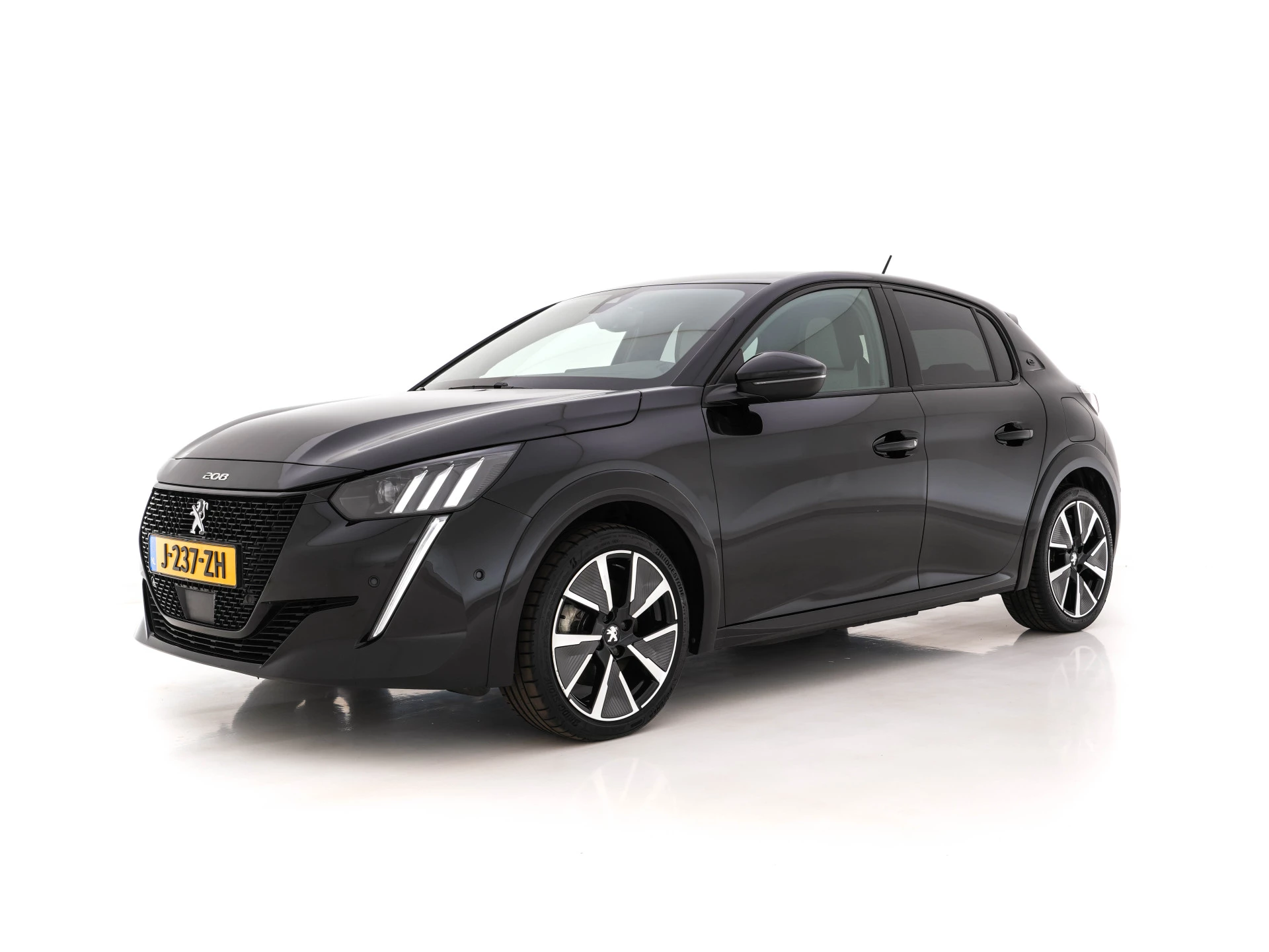 Hoofdafbeelding Peugeot e-208