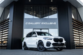 Hoofdafbeelding BMW X5 BMW X5 xDrive45e High Executive - M Sport | Panorama | Memory | Luchtvering | ACC