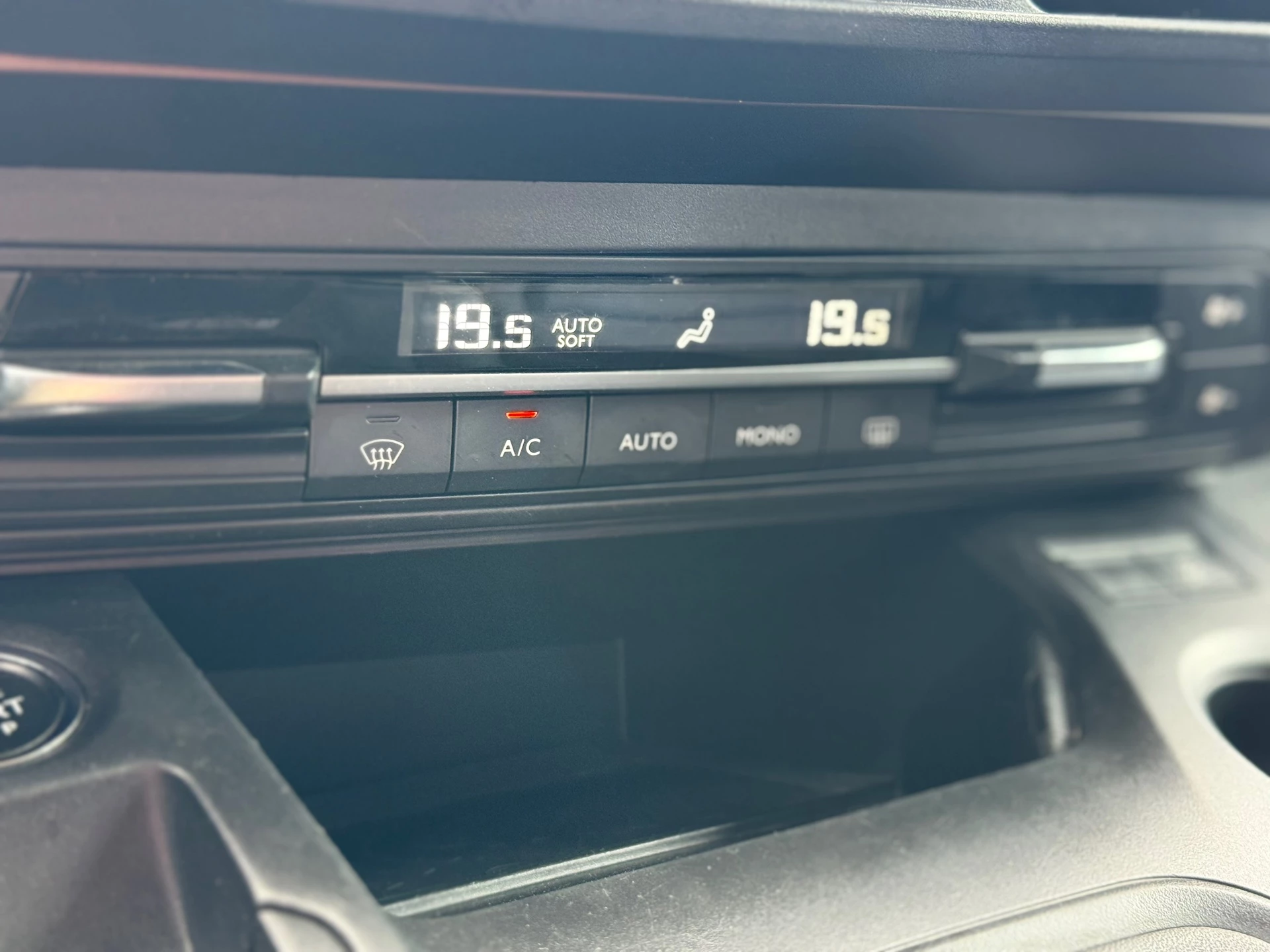 Hoofdafbeelding Peugeot Rifter
