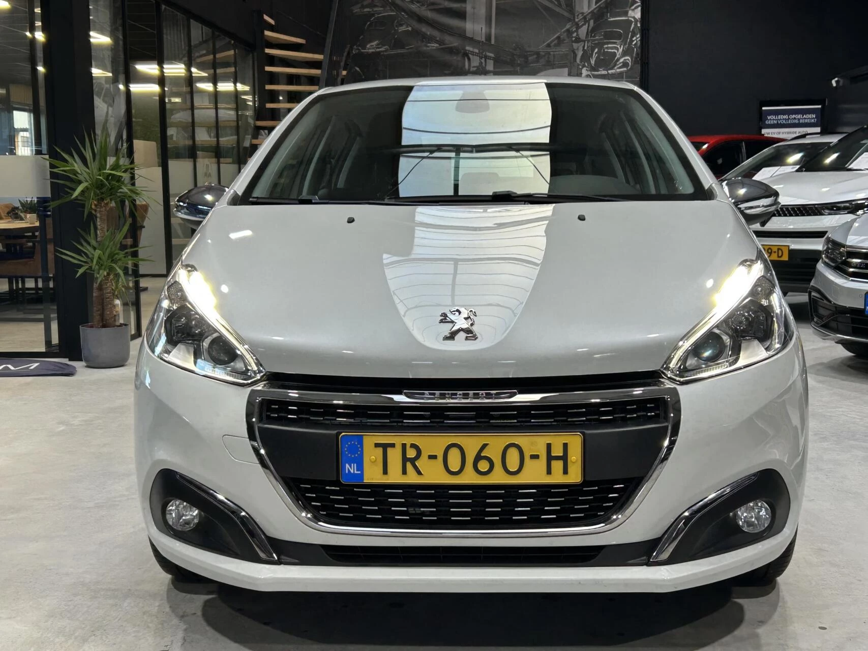 Hoofdafbeelding Peugeot 208