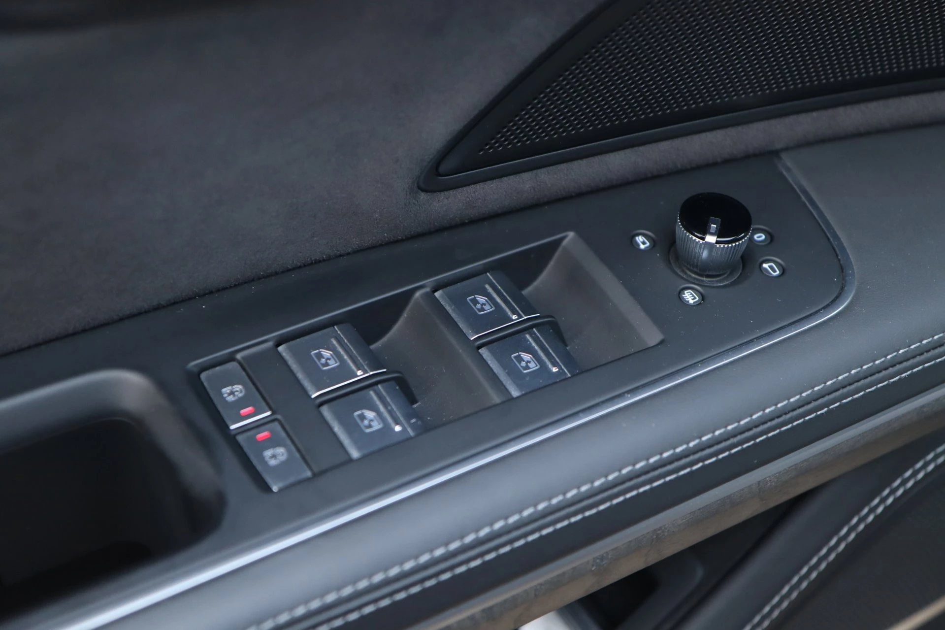 Hoofdafbeelding Audi A8