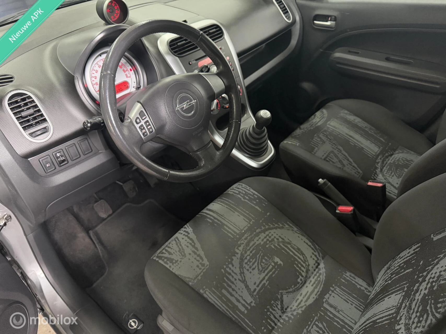 Hoofdafbeelding Opel Agila