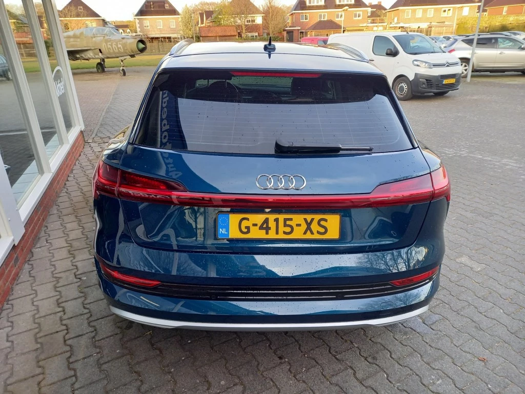 Hoofdafbeelding Audi e-tron