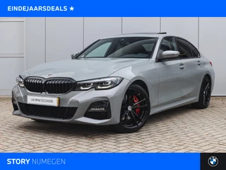 BMW 3 Serie 318i Executive M Sport Automaat / Schuif-kanteldak / Sportstoelen / Achteruitrijcamera / Stuurverwarming / M Sportonderstel / Live Cockpit Professional / Parking Assistant