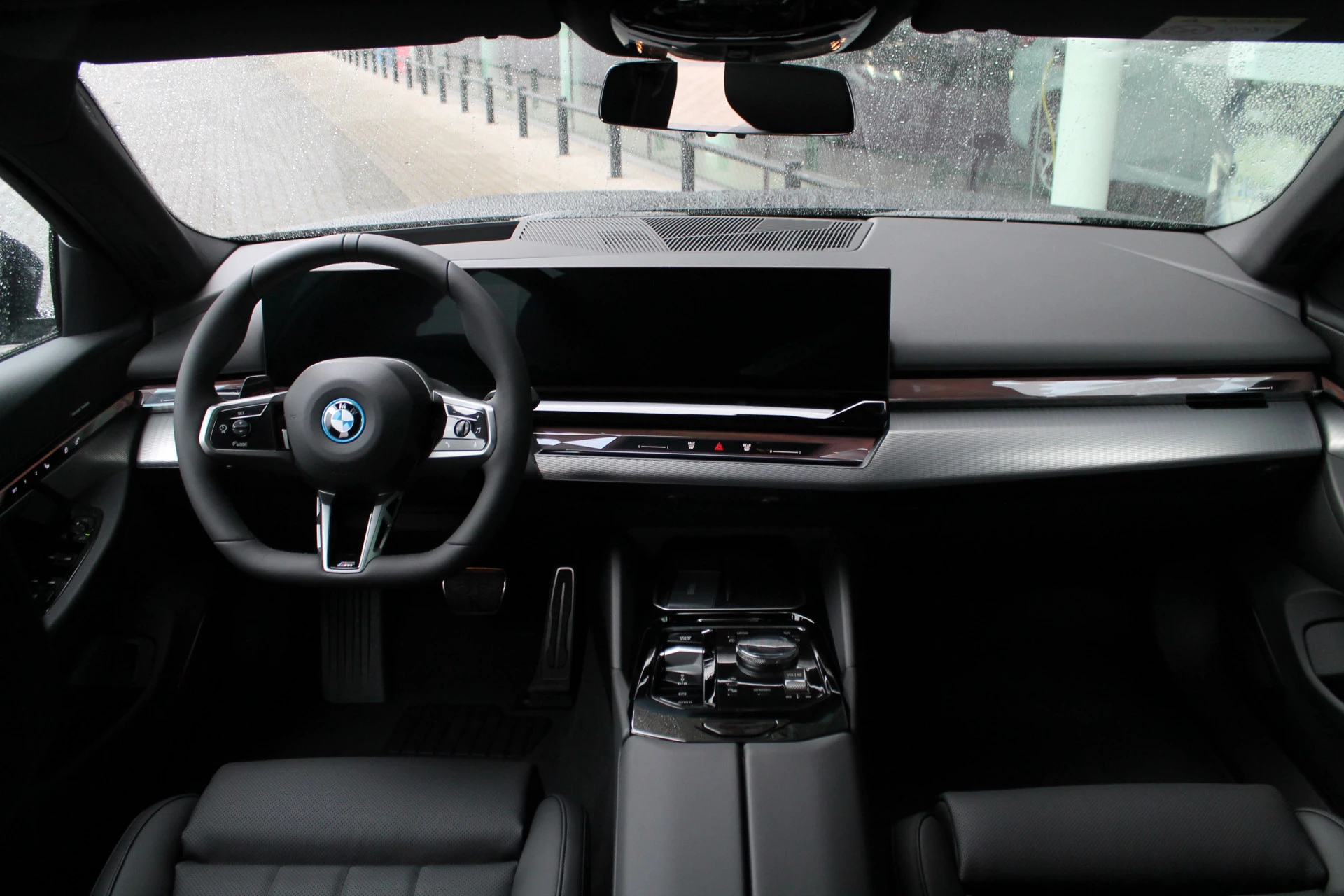 Hoofdafbeelding BMW i5