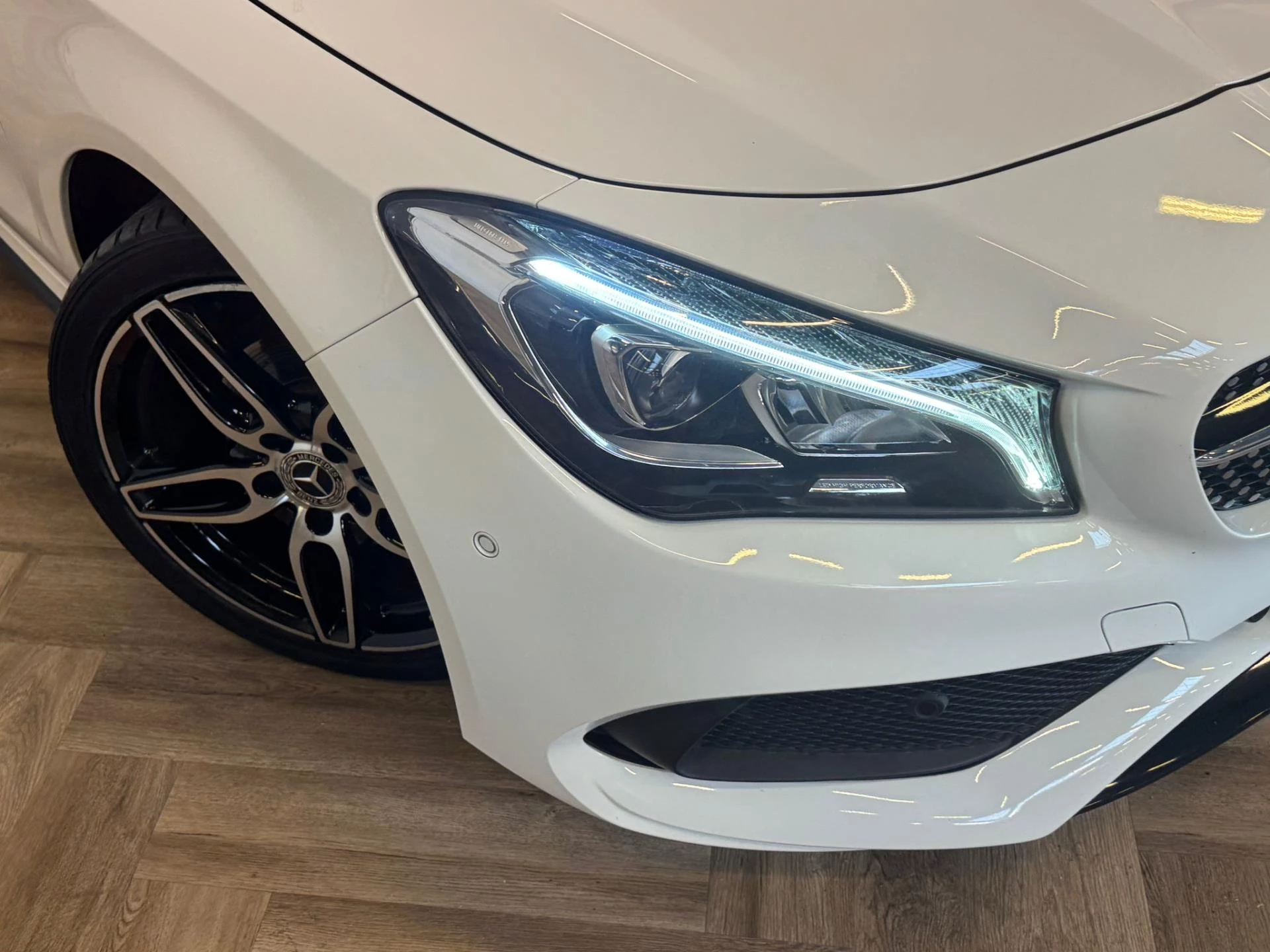 Hoofdafbeelding Mercedes-Benz CLA