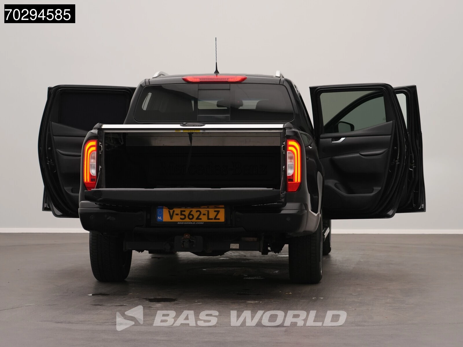 Hoofdafbeelding Mercedes-Benz X-Klasse