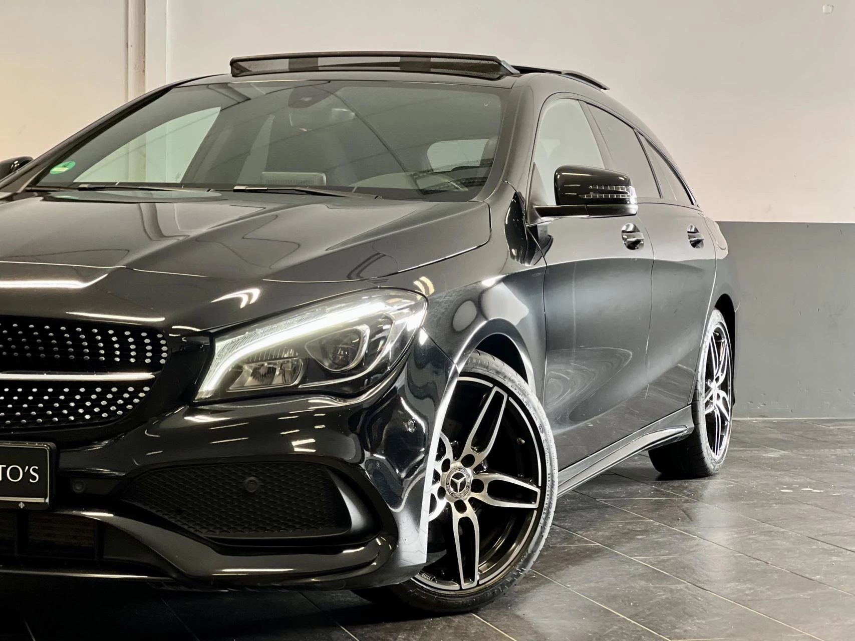 Hoofdafbeelding Mercedes-Benz CLA