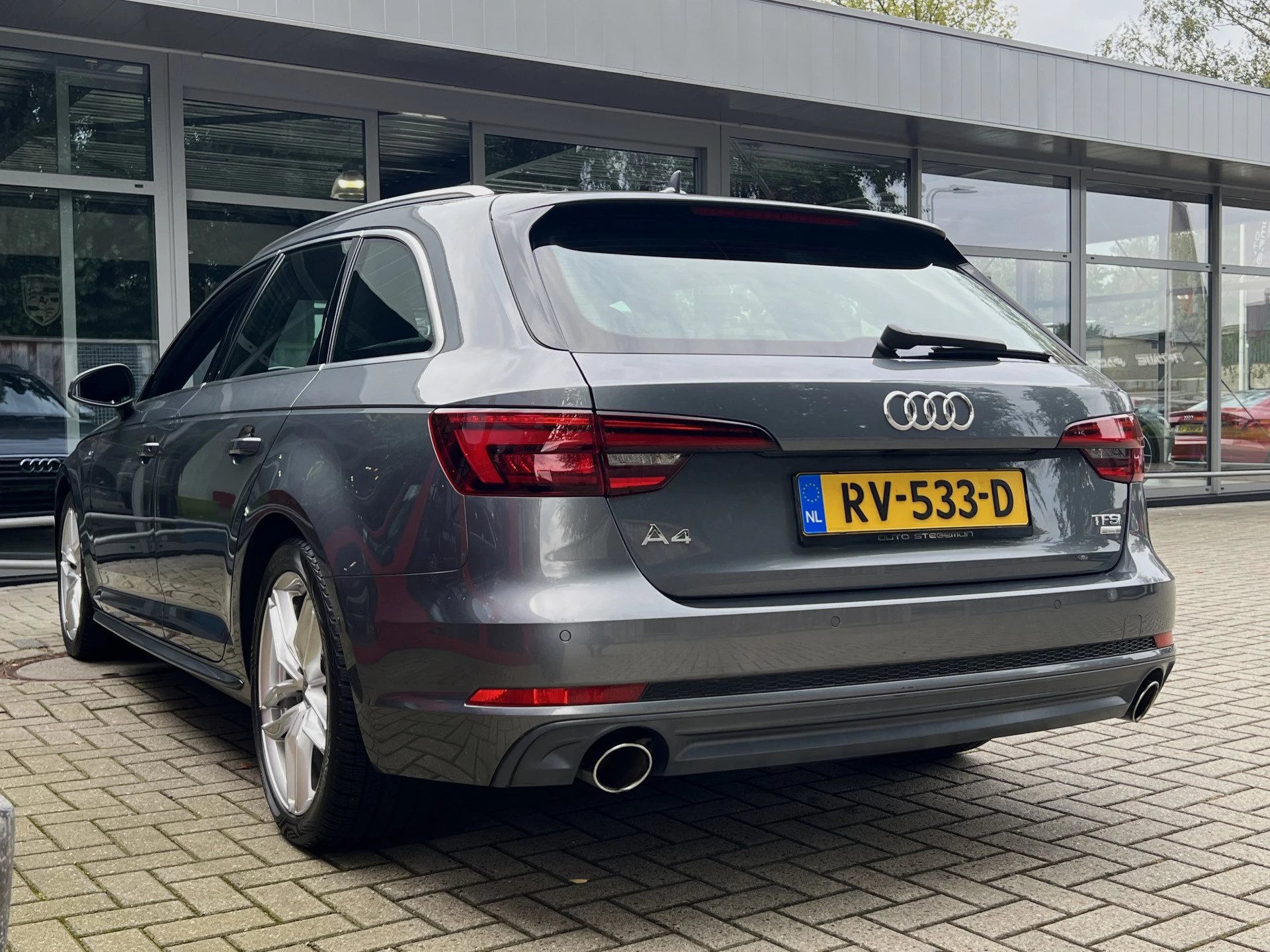 Hoofdafbeelding Audi A4