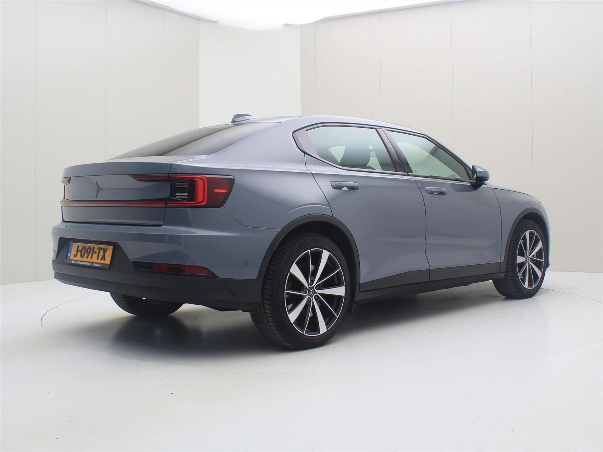 Hoofdafbeelding Polestar 2
