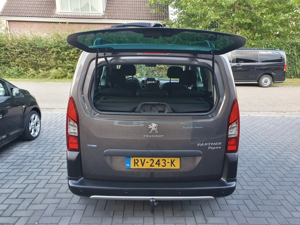 Hoofdafbeelding Peugeot Partner