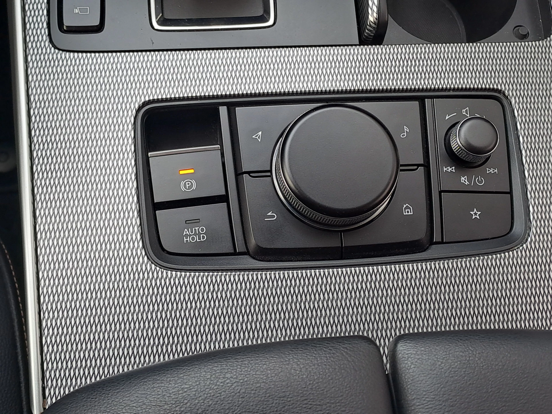 Hoofdafbeelding Mazda CX-60