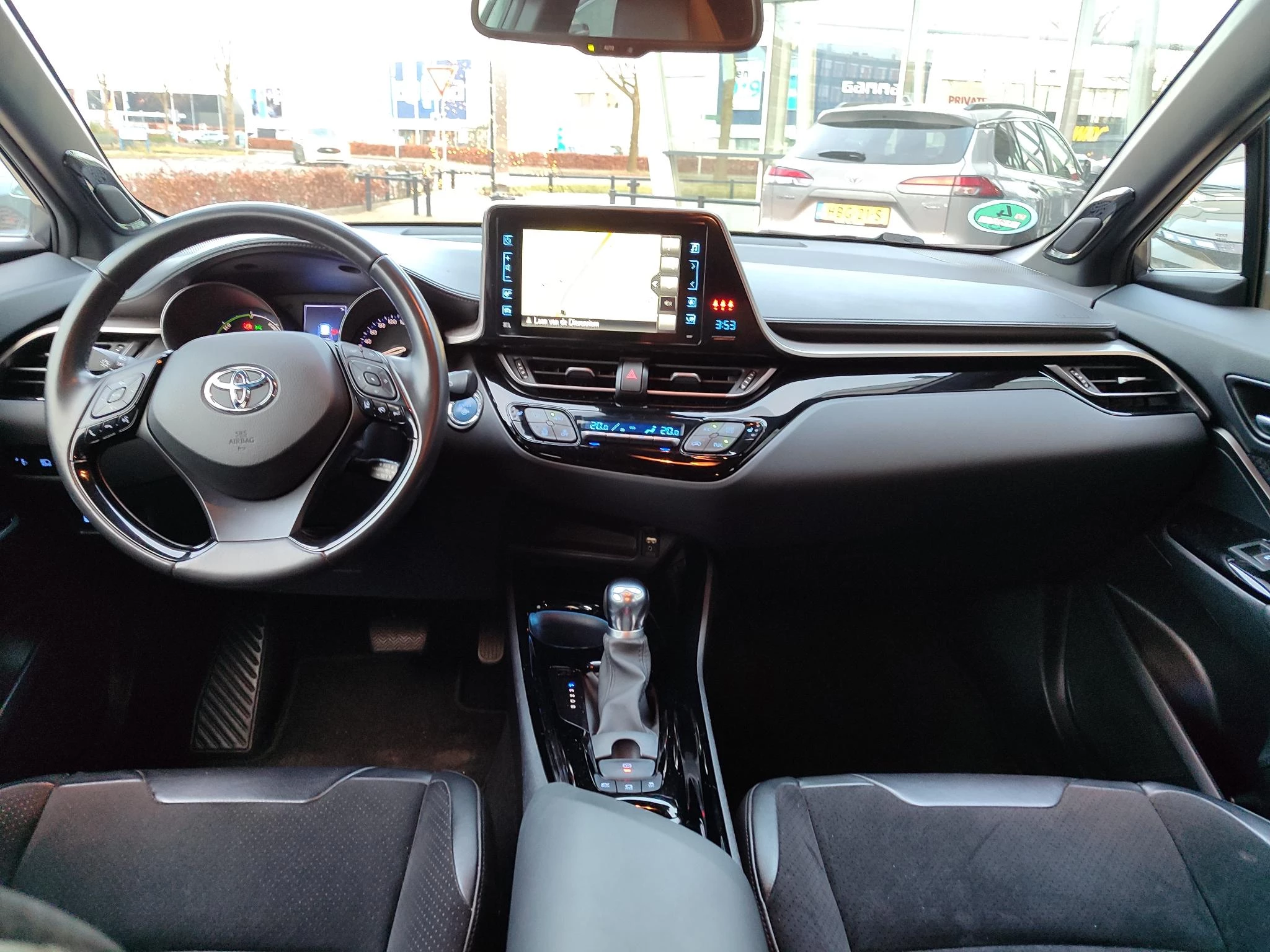 Hoofdafbeelding Toyota C-HR