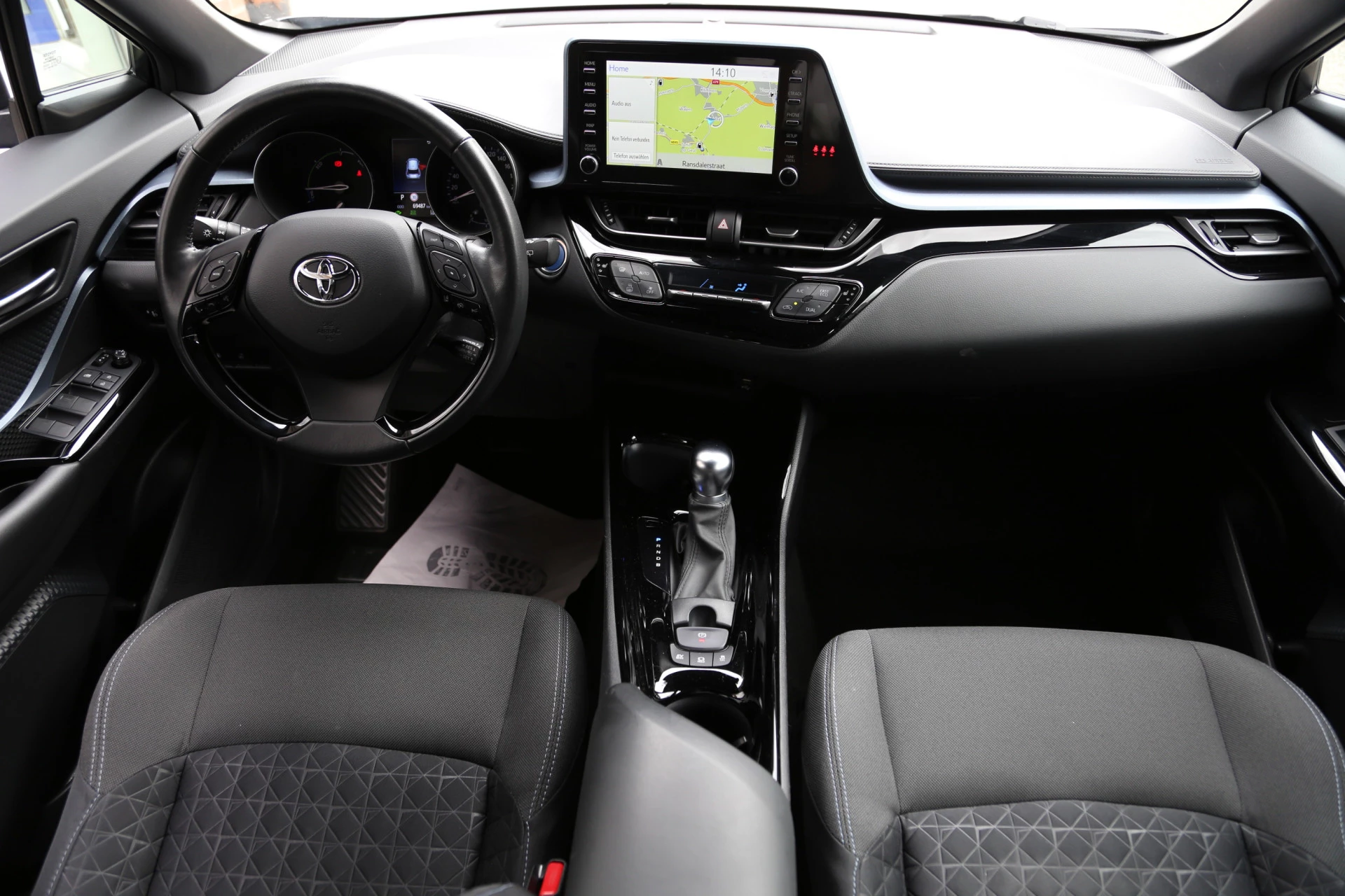Hoofdafbeelding Toyota C-HR