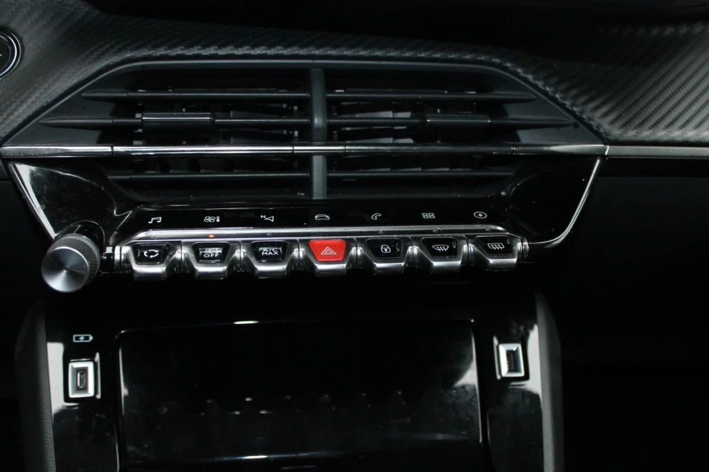 Hoofdafbeelding Peugeot e-208