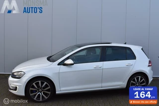 VW Golf GTE 2015 Oryxweiss Pano Camera ACC 18" LMV Stoelverwarming Trekhaak