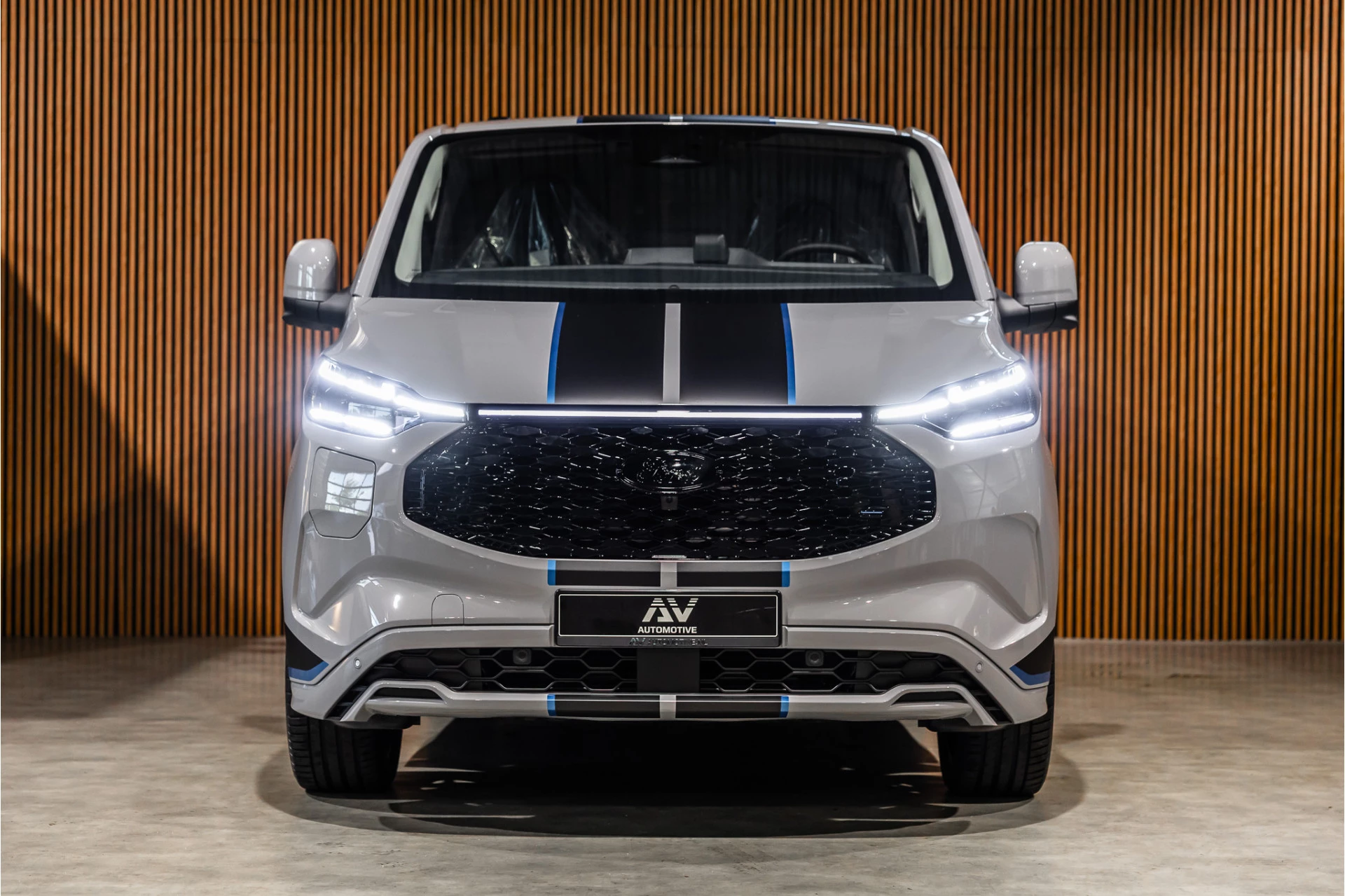 Hoofdafbeelding Ford E-Transit Custom