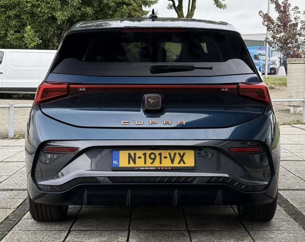 Hoofdafbeelding CUPRA Born